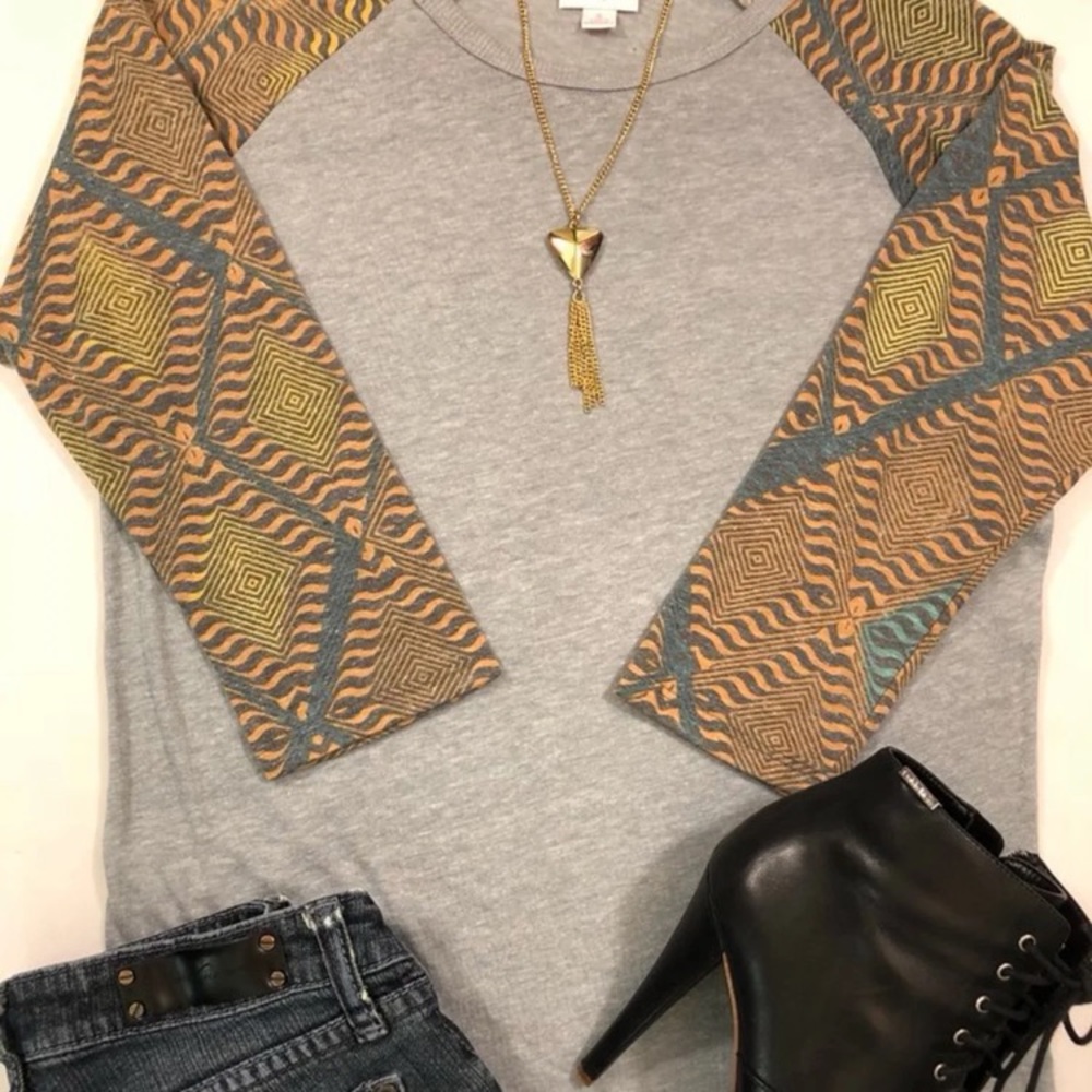 Lularoe Randy Tee Baseball Raglan Top